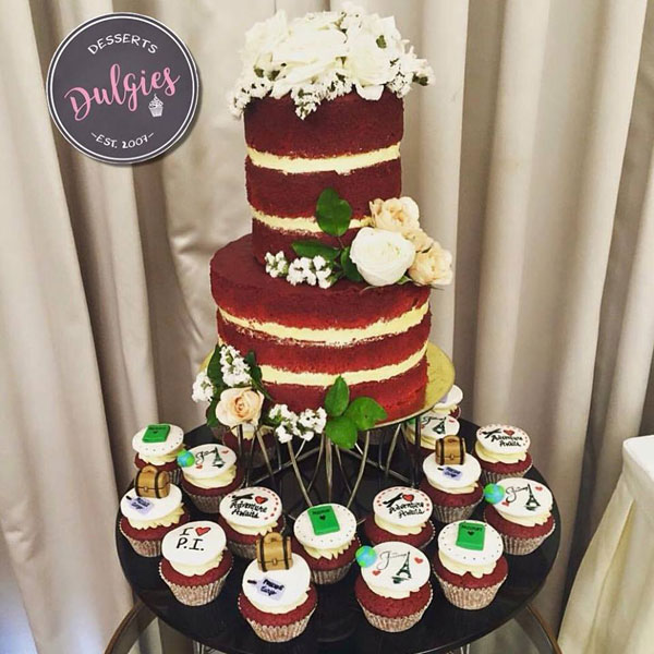 Red velvet naked cake by Dulgies